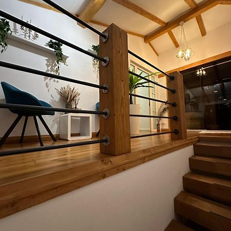 شقة Attic 33 Câmpulung Moldovenesc المظهر الخارجي الصورة